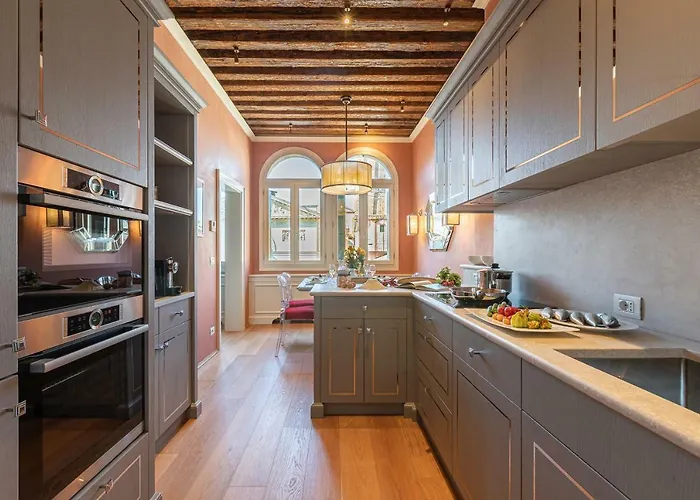 Διαμέρισμα La Dimora Di San Maurizio 3- Dimora Italia - *